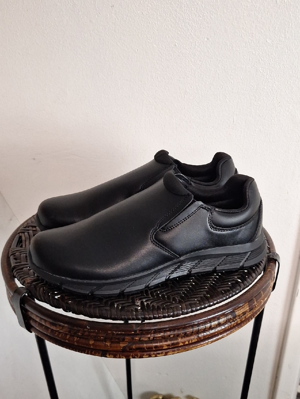Shoes For Crews Women's Sz 10 Cater ll Black Slip-Resistant Work Shoes/Sneakers